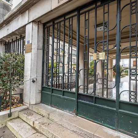 Appartamento Spacious With Terrace